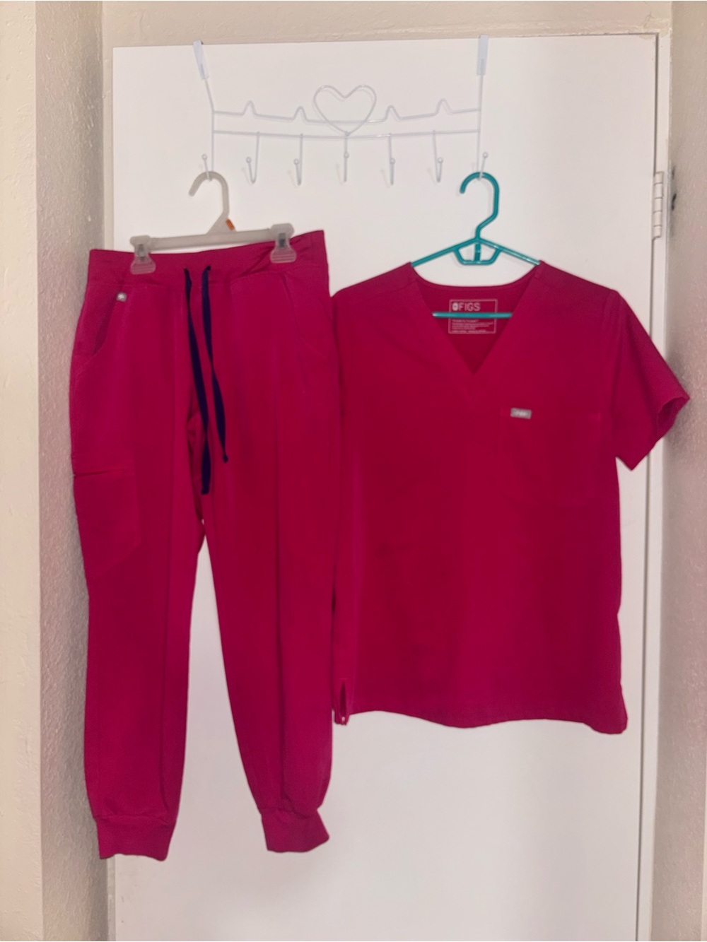 Figs Women's Magenta Jogger Scrub Set - V-Neck Top & Drawstring Pants
